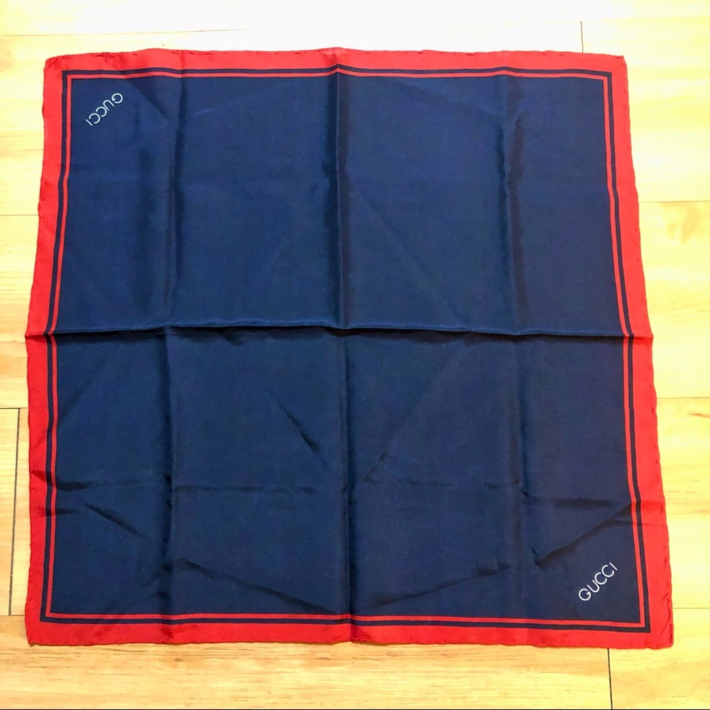 Gucci Vintage 1970s Silk Scarf Navy Blue and Red - Picture 3 of 13